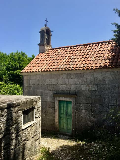 Lumbarda: Half-Day Kayaking and History with Wine delight - A final island picnic with GRK and Klašun