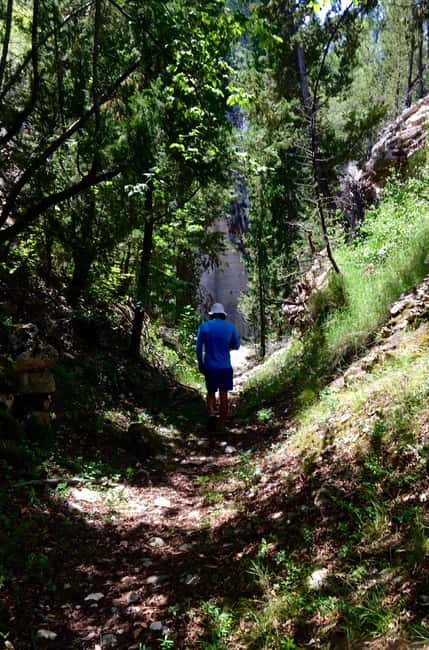 Lumbarda: Half-Day Kayaking and History with Wine delight - What the $81 price really includes