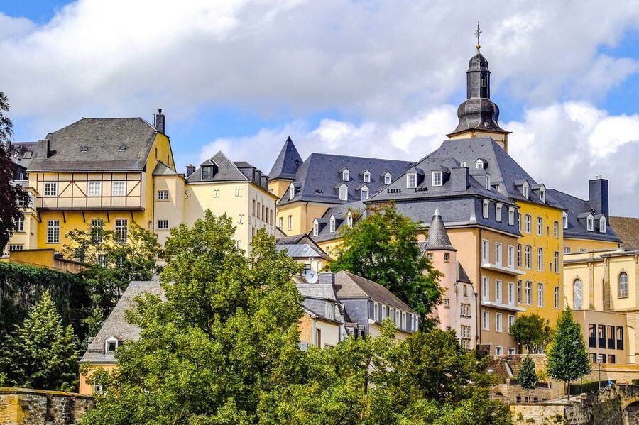 Luxembourg City: Walking Tour with Optional Wine Tastings - Price, pace, and practical value