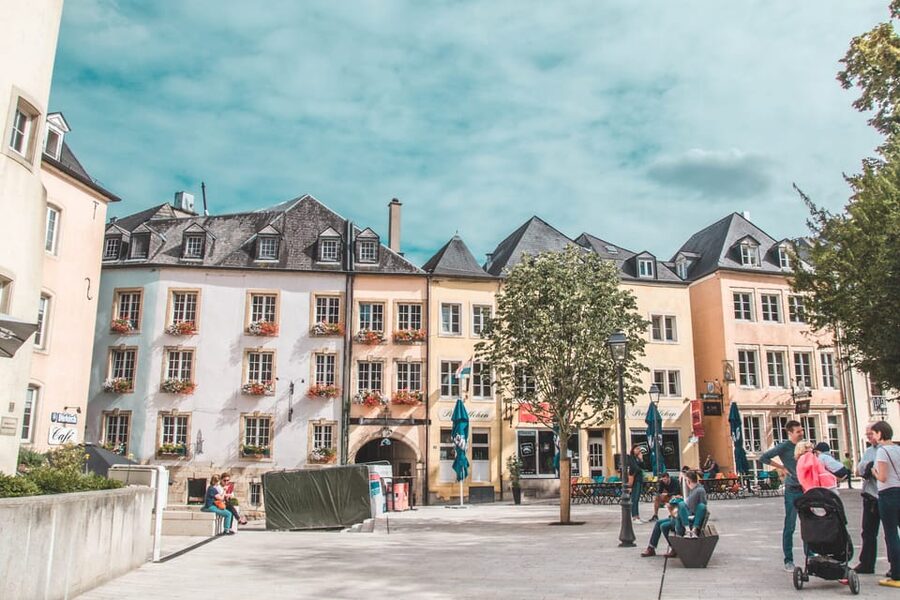 Luxembourg City: Walking Tour with Optional Wine Tastings - Place d’Armes and Place Guillaume II