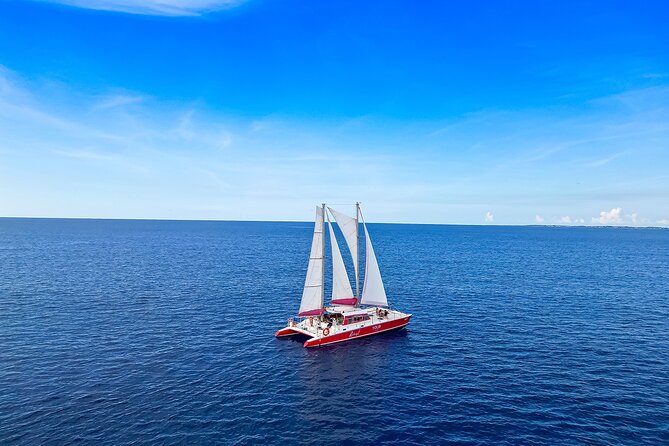 Luxury Champagne and Lobster Sail to Boca Catalina - Quick points to know