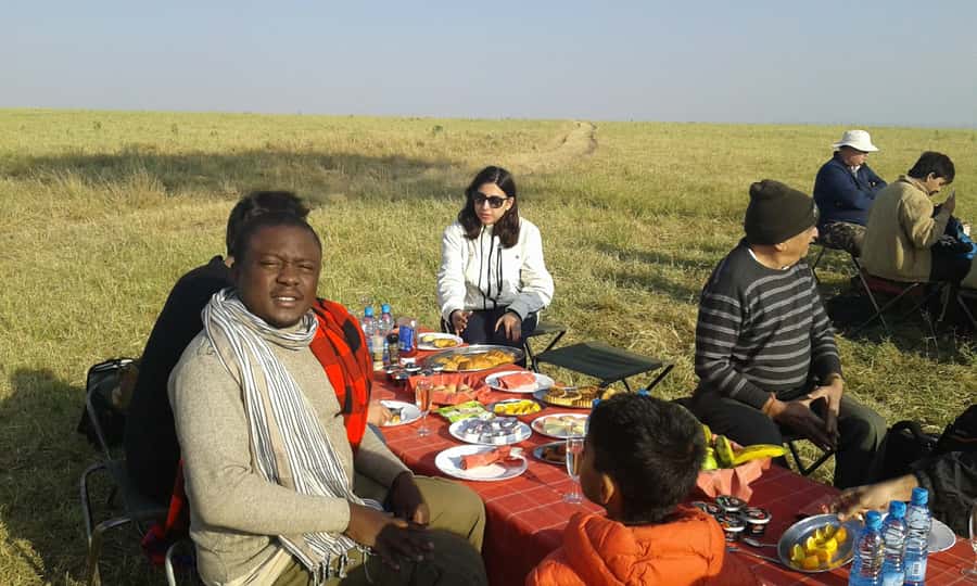 Maasai Mara: Hot Air Balloon Safari & Champagne Breakfast - Safety briefing and boarding the balloon