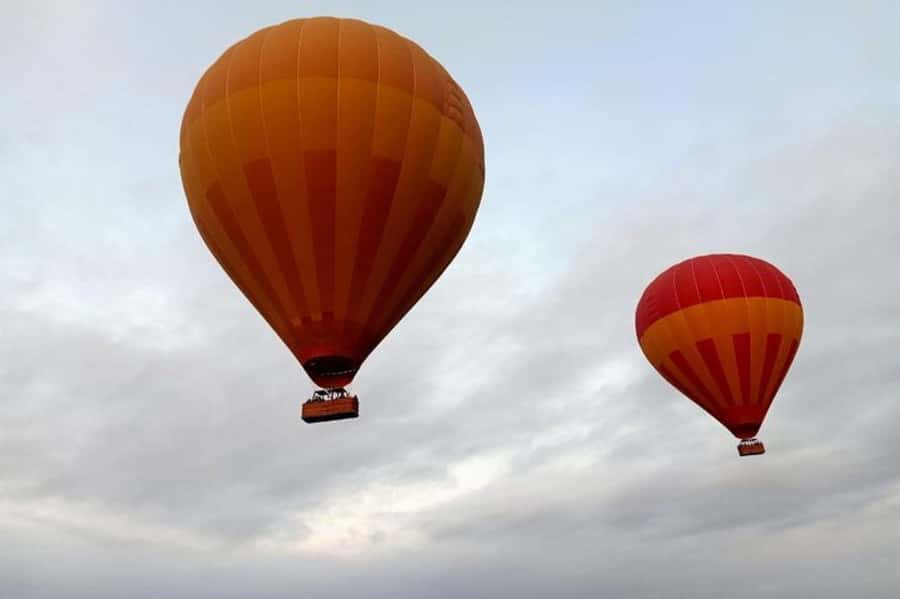 Maasai Mara: Hot Air Balloon Safari & Champagne Breakfast - Bush breakfast with champagne