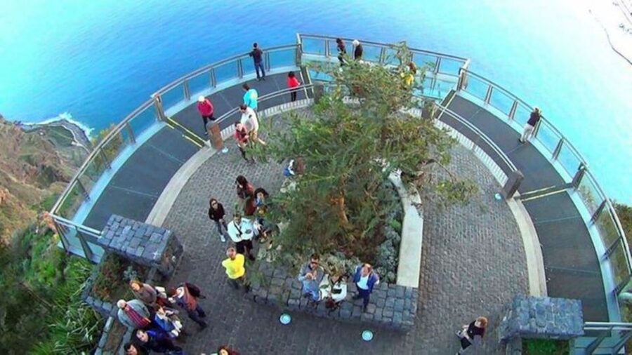 Madeira: Cabo Girão, Wine Tasting, & Serra d'Água Jeep Tour - Should you book the Cabo Girão and wine tour?