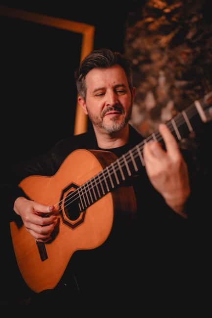 Madeira: Fado Show - The Heart of Portugal With Madeira Wine - Arrive Early for the Madeira Wine