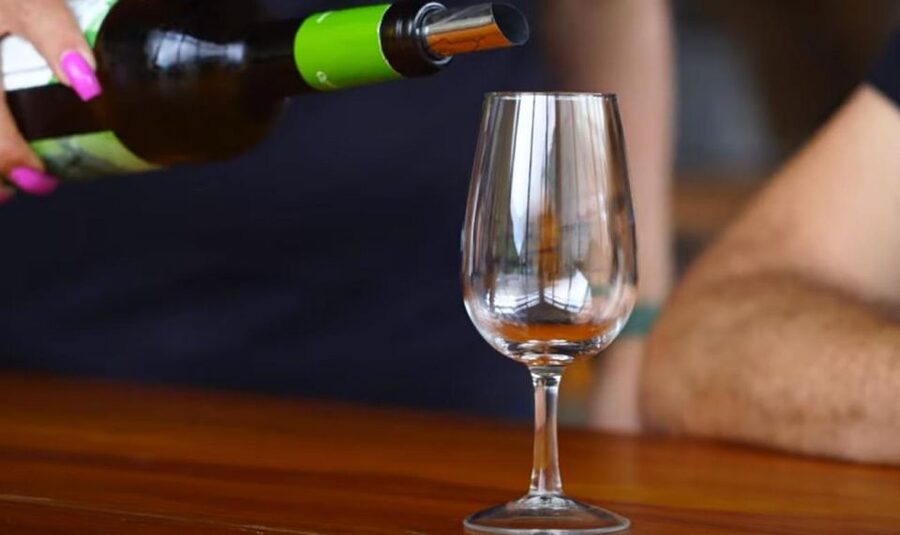 Madeira: Vineyard Tour w/ Wine Tasting & Skywalk - Key points at a glance