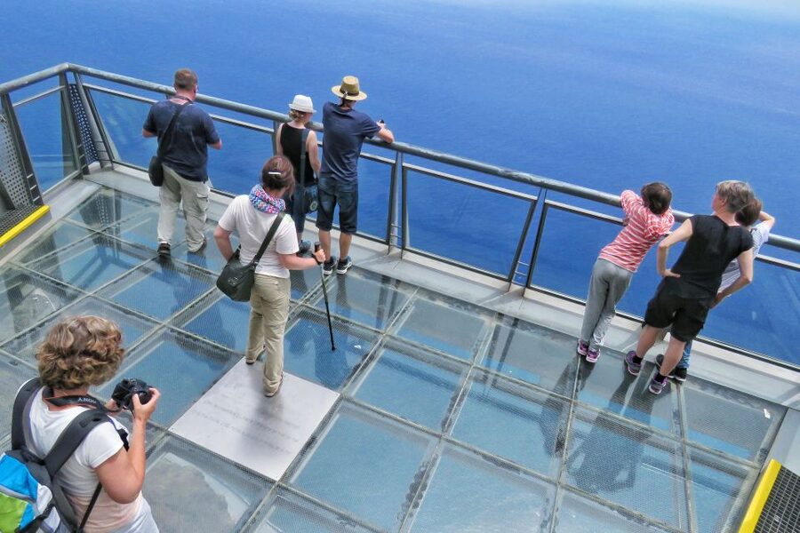 Madeira: Wine & Tapas, Cabo Girão Skywalk 4x4 Jeep Adventure - The guides shape the day