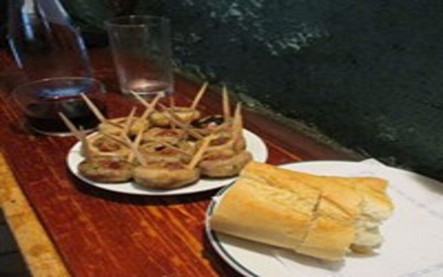 Madrid: Old Madrid Walking Food and Wine Tour - Key points to know before booking