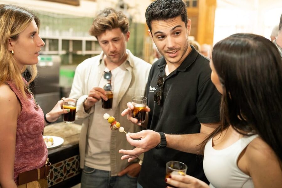 Málaga: Tapas, Wine & Rooftops Private Tour - Dietary needs, weather, and group details