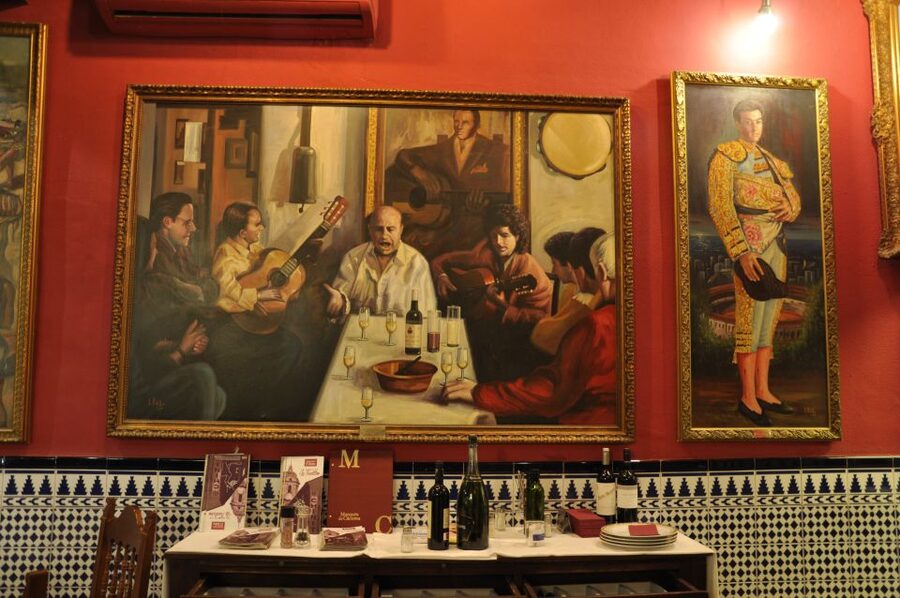 Málaga: Wine & Tapas Tour - Market flavors, Iberian ham, and everyday Málaga