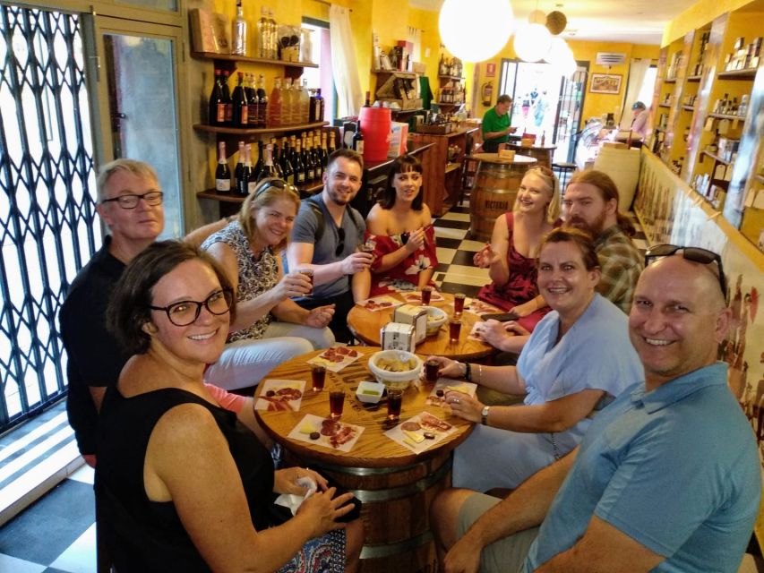 Málaga: Wine & Tapas Tour - Booking details and cancellation