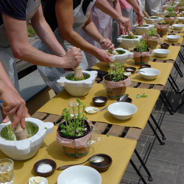 Manarola: Pesto Making Class with Tasting and Wine - Finding Pie de Campu from the train station