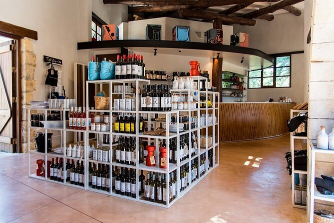 Manousakis Winery Shuttle Service Tour and Taste - From Chania to Vatolakkos by country road