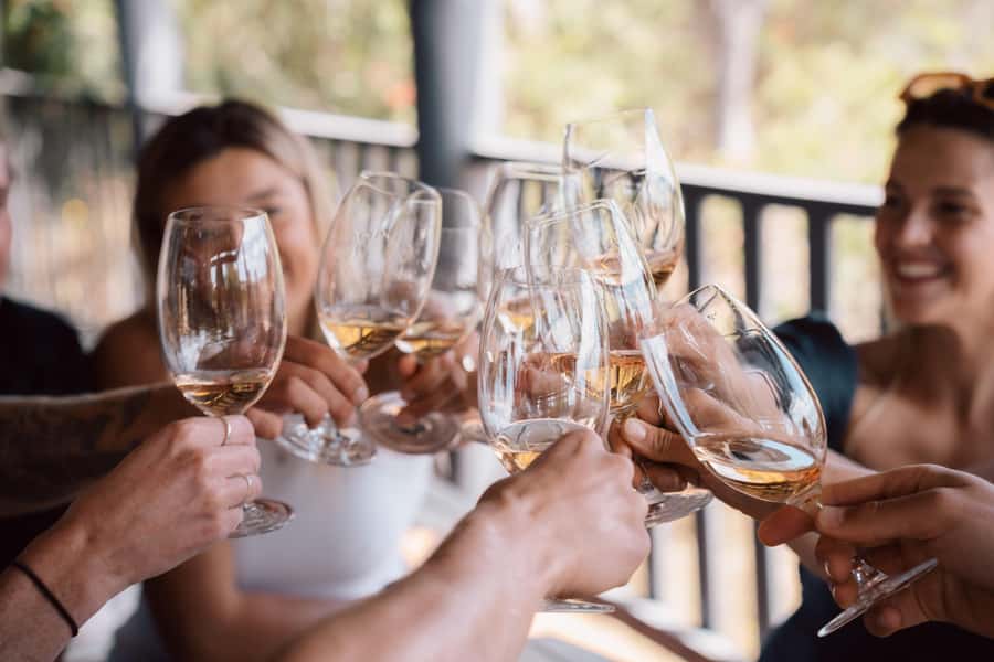 Margaret River: Boutique Wine Tour w. Blind Tasting + Lunch - Pickup and the small minibus