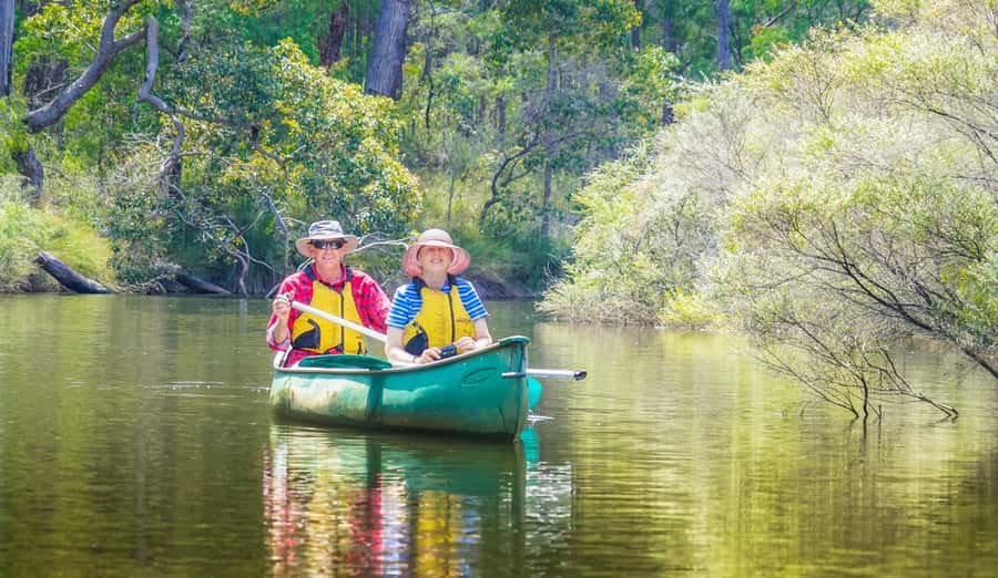 Margaret River: Guided Canoe & 4x4 Tour with Lunch & Wine - How much value do you get for $154?