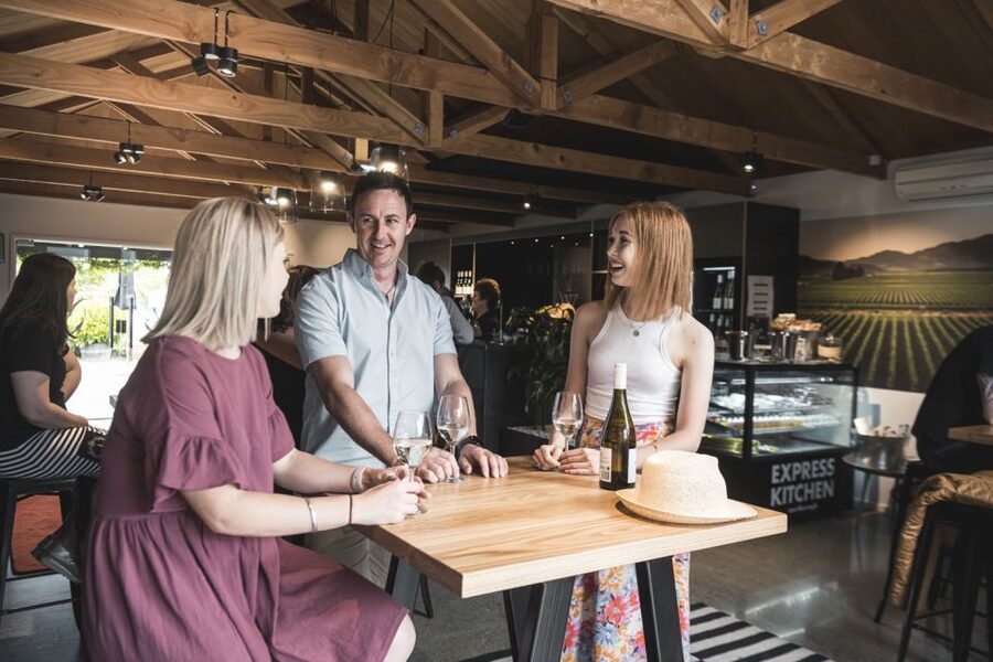Marlborough: Full-Day Wine and Seafood Tour with Cruise - Lunch is useful, but check what is included