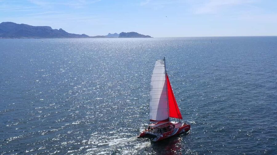Marseille : Calanques Catamaran Cruise with Lunch & Wine - Morgiou and the included lunch