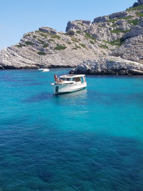 Marseille: Calanques Eco Boat Cruise with Lunch and Wine - Key points at a glance