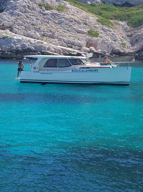Marseille: Calanques Eco Boat Cruise with Lunch and Wine - A second anchorage for more swimming