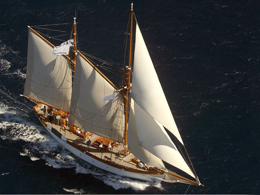 Marseille: Calanques Sailing Day Trip with Lunch and Wine - Starting at Marseille City Hall
