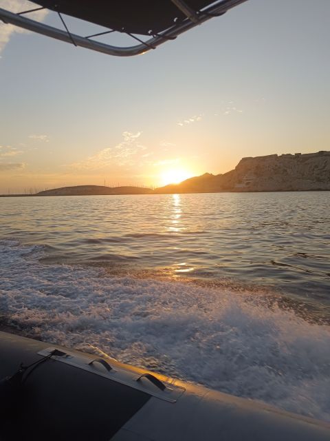 Marseille: Sunset Boat Cruise with Rosé Wine & Snacks - Vallon des Auffes from the sea