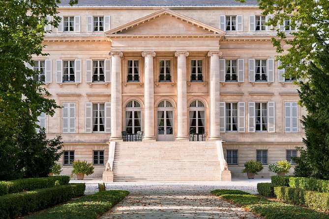 Médoc Region Half-Day Wine Tour with Winery Visit & Tastings from Bordeaux - Meeting the minivan in central Bordeaux