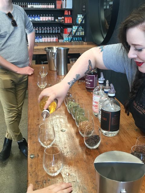 Melbourne: Yarra Valley Wine, Cider, Gin, Beer, & Choc Tour - Choosing lunch at Hubert Estate or Domaine Chandon