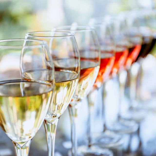 Messina: Sicily excites through wine! - The souvenir collar is a small but useful touch