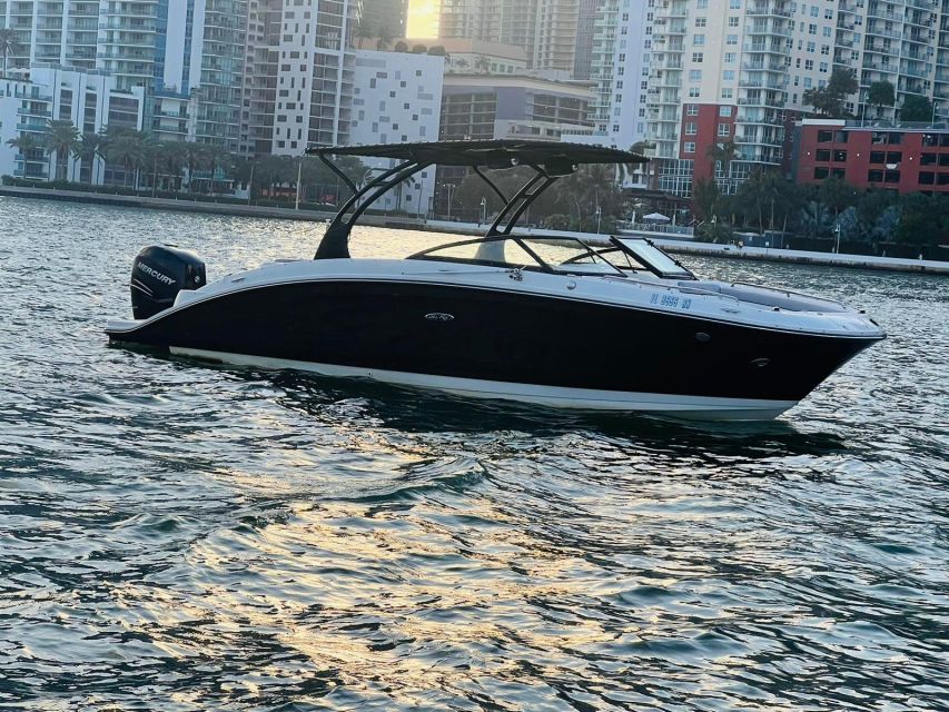 Miami: Guided Boat Tour with Champagne - Why this private Miami boat ride works so well