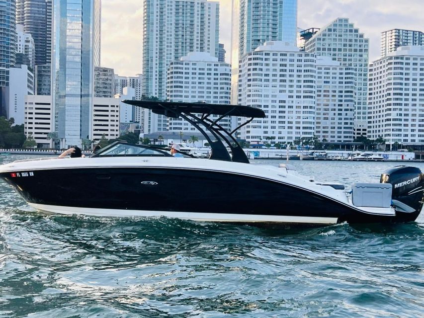 Miami: Guided Boat Tour with Champagne - What is included on the 30-foot boat