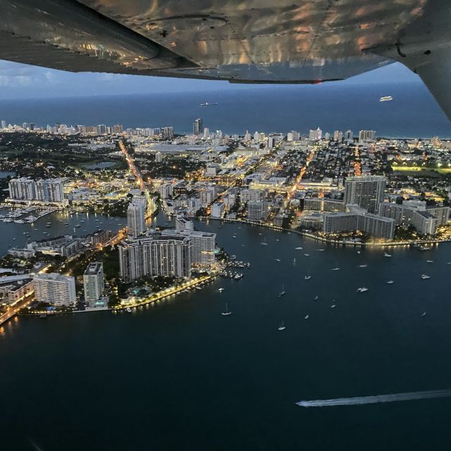 Miami: Romantic 1-Hour Private Flight Tour with Champagne - South Beach from above the shoreline