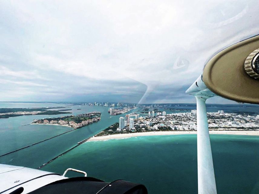 Miami: Romantic 1-Hour Private Flight Tour with Champagne - Why timing matters, especially near sunset