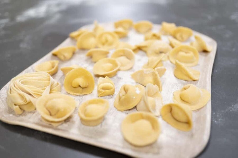 Milan: Pasta, Gnocchi and Tiramisù Cooking Class with Wine - Key points at a glance