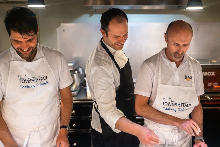 Milan: Pizza or Pasta and Gelato-Making Class with Wine - What you take home besides dinner