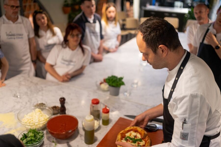 Milan: Pizza or Pasta and Gelato-Making Class with Wine - The chefs make the difference