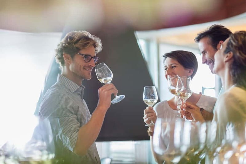 Milan: Small Group - Duomo & Rooftop, Wine & Food Tasting - Key points to know before booking