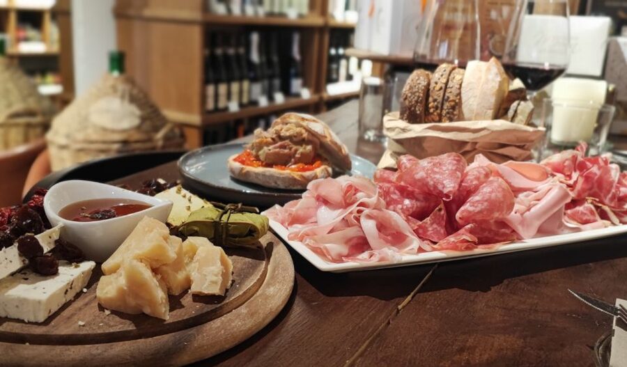 Milan Wine Tasting Aperitivo - The strongest reasons to book