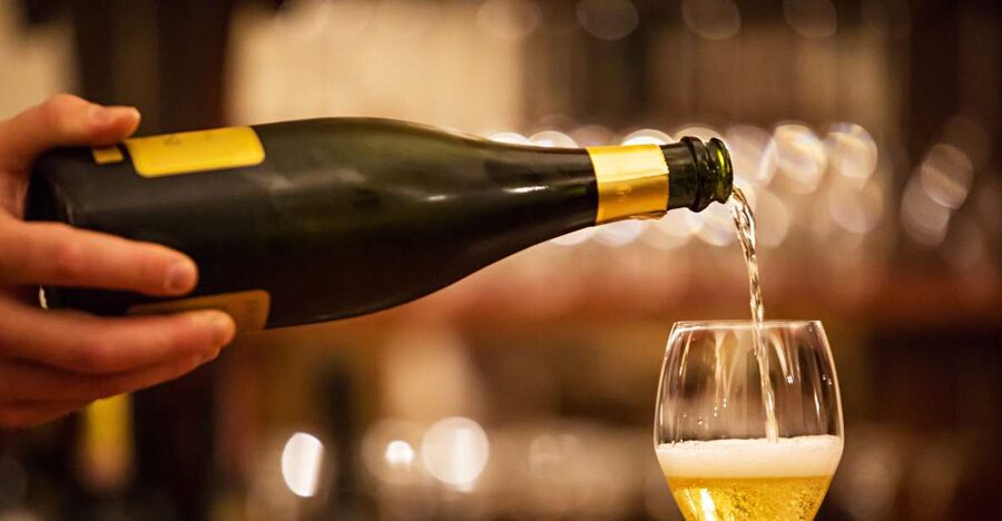 Milan: Wine Tasting Experience in the City Centre - Key points to know before booking