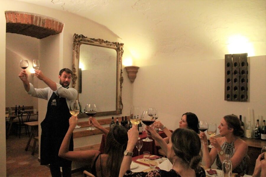 Milan: Wine Tasting Experience in the City Centre - Practical tips for a smoother tasting