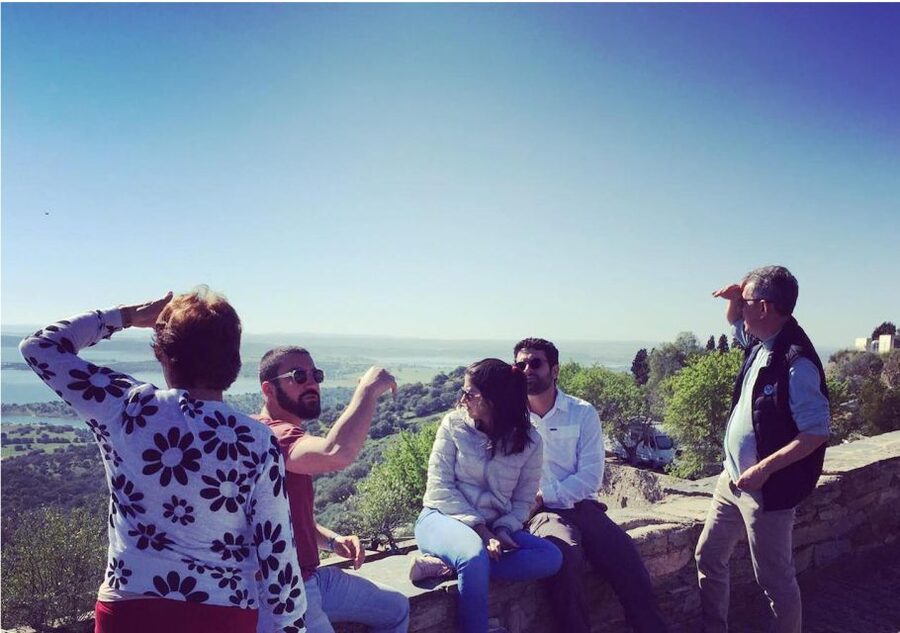 Monsaraz and Wine guided tour from Évora - Arriving in Monsaraz, a village above the plain