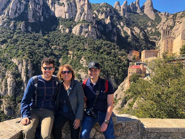 Montserrat Private Day Trip with Codorniu Cava Cellar Tasting - Why this pairing works so well