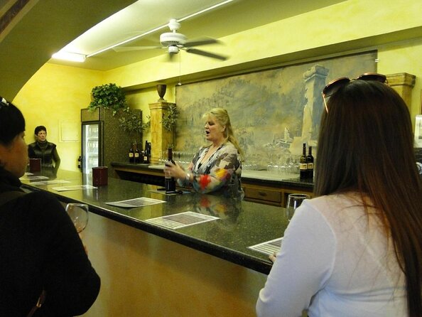 Napa Valley Daily Join In Group Wineries Tour Including Lunch - RuVango adds mountain character