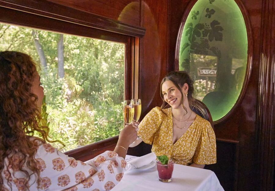 Napa Valley Wine Train: Gourmet Express Lunch or Dinner - The experience at a glance