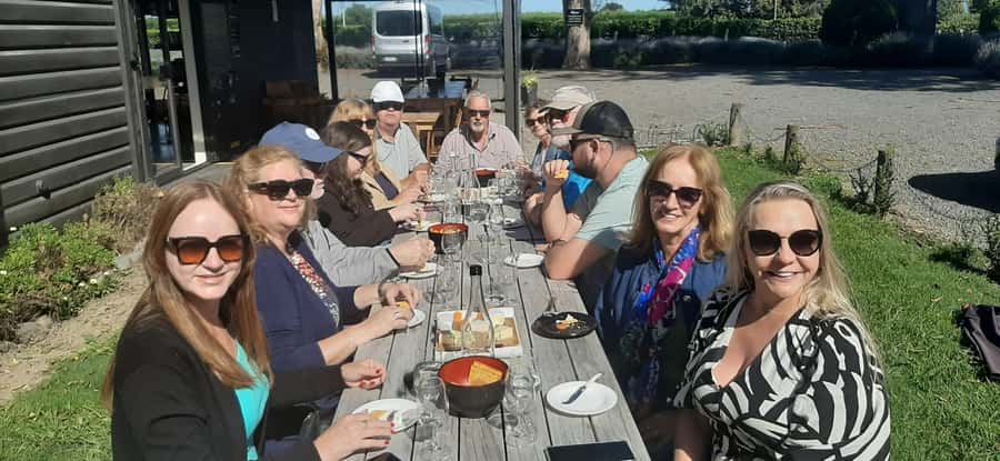 Napier: Afternoon Winery Tour Tasting at 3 Great Wineries - The route can change, so read the description carefully