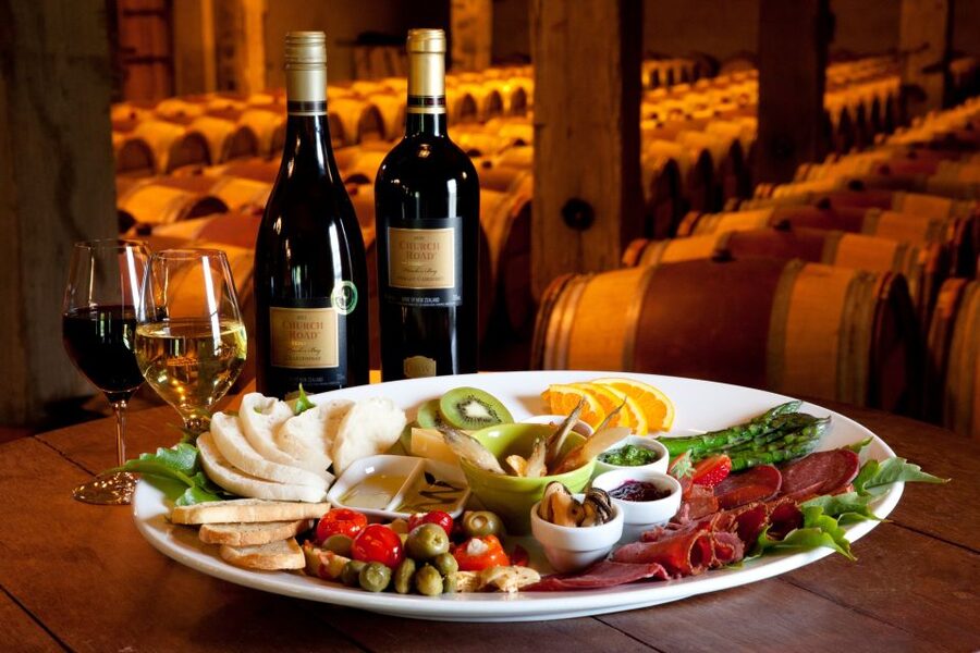 Napier: Winery + Gin Tasting Tour with Lunch Thu Fri Sat - Ross, Sandy, and the small-group feel