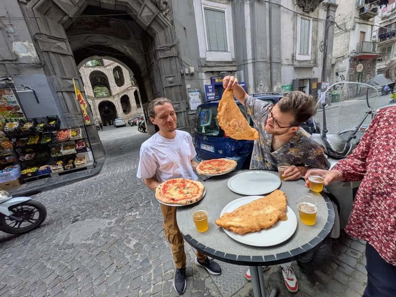 Naples: Street Art, Wine and Food Tasting Walking Tour - Starting at Porta San Gennaro