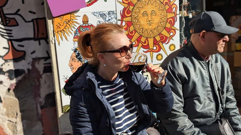 Naples: Street Art, Wine and Food Tasting Walking Tour - The guides shape the experience