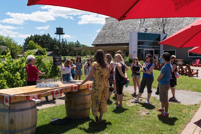 Niagara-on-the-Lake Small Group Wine Tasting Tour - What the first winery sets up