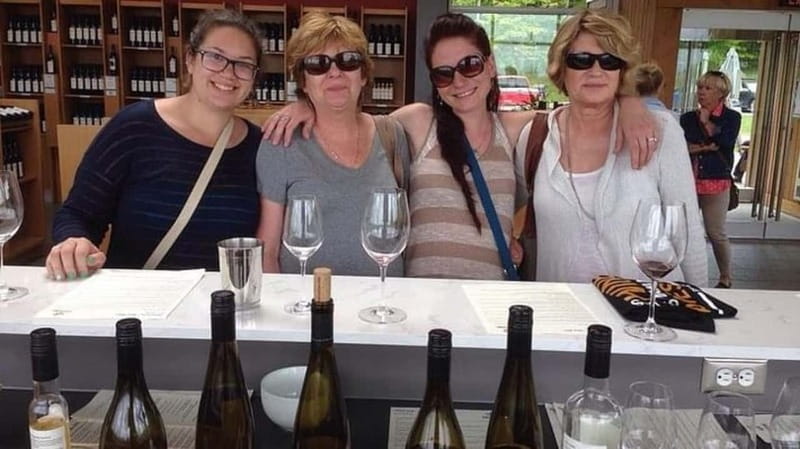 Niagara-on-the-Lake: Wine Tour with Tastings and Lunch - Ice Wine is the Niagara specialty to watch for