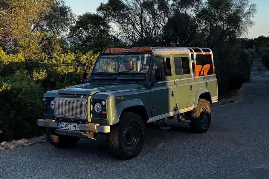 Nice: Sunset & Wine Tasting in a historic Land Rover - A short look at Villefranche-sur-Mer